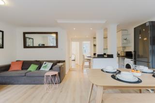Modern and Centrally Located 2BD Flat Barbican - 5
