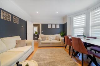 Charming 5BR Contractor Accommodation in Bedford, Easy Access to Sites - 1