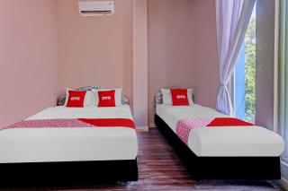 Dancenter Hotel Pelangi - Lampung - 9