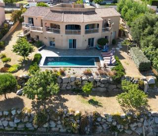 Villa de Charme avec Piscine et vue Mer en Corse du Sud - 9
