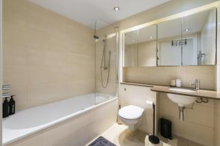 The Oxygen Apartment near Canary Wharf, Excel & O2 - 1