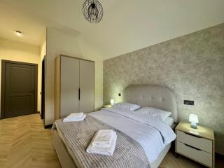 Tkhil Hotel In Dilijan - 1