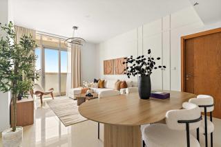 Silkhaus Exclusive 1BR Stay at Julphar Tower - 3