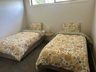 Home in Kangaroo Flat - 8