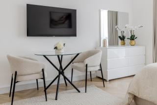 Spacious and luxurious studio with amazing marina view!Rimal ! - 1