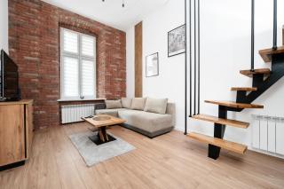 Piotrkowska Luxury Studio with Mezzanine by BookingHost - 1