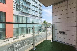 The Oxygen Apartment near Canary Wharf, Excel & O2 - 5