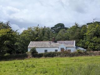 Charming 2 bedroom Cottage near Skibbereen with stove and views - 0