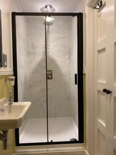 7 Goathill Crescent - 2