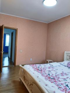 На площади 2 - 7