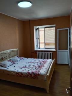 На площади 2 - 6