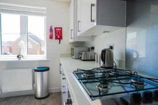 Spacious 2 Bed 2 Bath Apartment in Peterborough with 2 Parking Spaces - 2