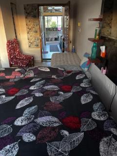 Private Room for Decent Couples & Decent Families - 9