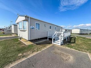 Caravan With Wifi And Decking At St Osyth Beach Holiday Park Ref 28017Kv - 1