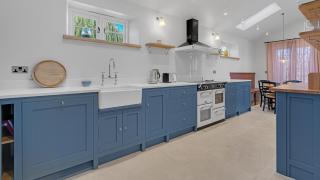 Taylor's Cottage - 1