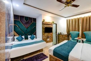 Walking Spot New Delhi - Main Market Paharganj - 0