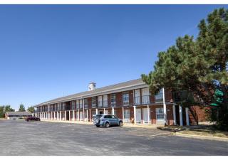 Capital O First Heritage Inn Rantoul IL I 57 - 7