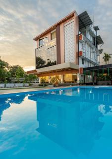 Victoria Suites Airport Hotel - 7