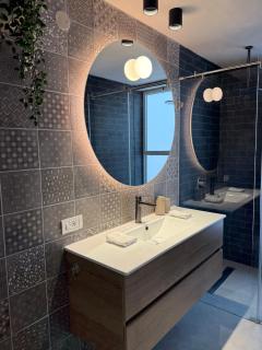 Amazing garden apartment in the heart of Neve Tzedek - 2
