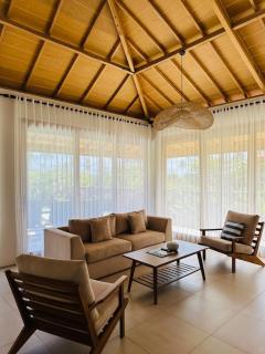 Villa Lily Bay Selong Belanak - 3