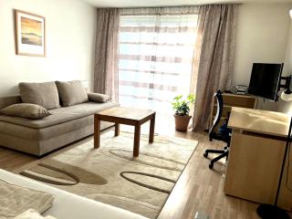 Bahnhofs-und Zentrumsnahe schöne 2-Zimmer Wohnung - 2