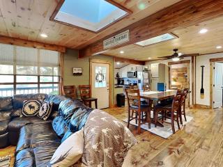 Kare Bear Cabin - 3