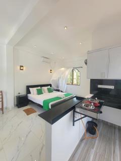 Charisma Apartments - 8