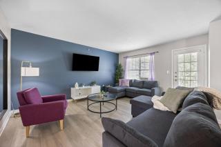 Group-Paradise! 3BR - Pool, Gym, & Game Room - 6