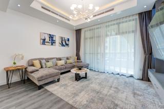 Souk Al Bahar Lavish 1-bedroom apartment with Burj Khalifa view at your doorstep by Norbu Holiday Homes - 1