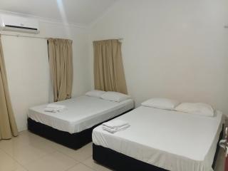Large 4 Bedroom 7 Bed Villa in Sonaisali Rd, Nadi - 2