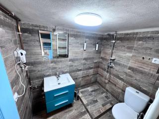 Modern and Artful studio in the herat of Brasov - 0