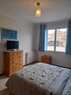 Double room, in an elegant house, Thuir centre, terraces view Canigou - Thuir - 8