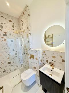 The City Nest - Sleeps 7 - Free Off Street Parking - 8