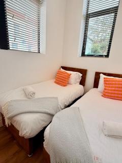 The City Nest - Sleeps 7 - Free Off Street Parking - 6