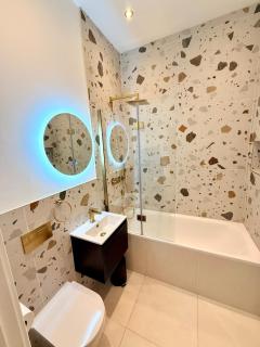 The City Nest - Sleeps 7 - Free Off Street Parking - 2