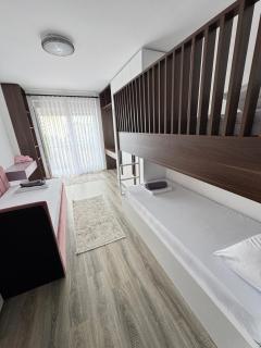 Tradition & Comfort Apartment - 5