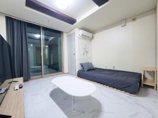 Spring house 강남역 단독베란다 넷플릭스 - 5