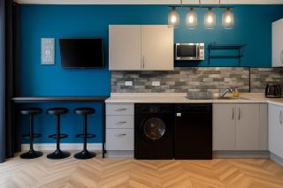 6-Beds Large House - 8