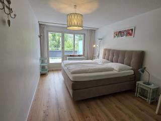 PL203 frisch renovierte lichtdurchflutete Wohnung mit Terrasse - 4