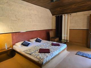Tamra river edge stay - 3