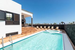 Villa Emerita by Villa Plus - 9