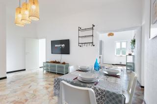 Hostdomus - Outdoor Apartment 1 - 2