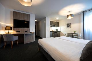 Nemea Appart Hotel Quai Victor Tours Centre - 2