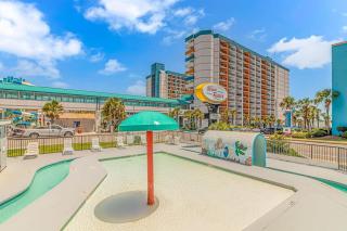 WR222 Great condo across from the beach pool - 4