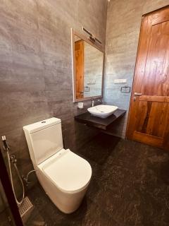 VOGUE RESIDENCE - Black Pool - 1