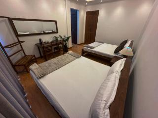 VOGUE RESIDENCE - Black Pool - 1