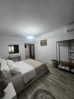 Piazza Luxury Apartments - 5