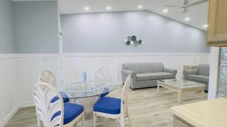 Bright & airy 2BR 2BA beach retreat A - 8
