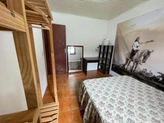 Residência veraneio, sozinha no pátio - 6