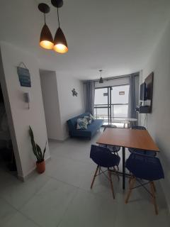 Apto 2 quartos sendo 1 suíte, com varanda, apenas 250m praia de Intermares - 2